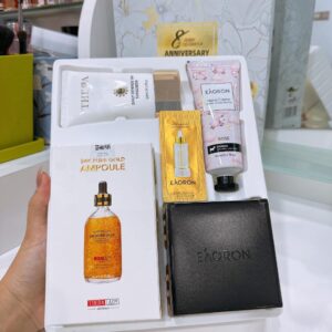 Aura 8th Gift Set With 24k Serum Set