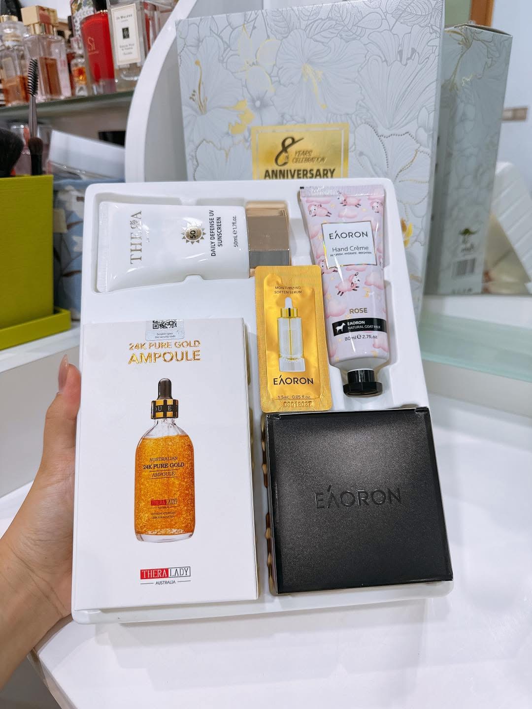 Aura 8th Gift Set With 24k Serum Set