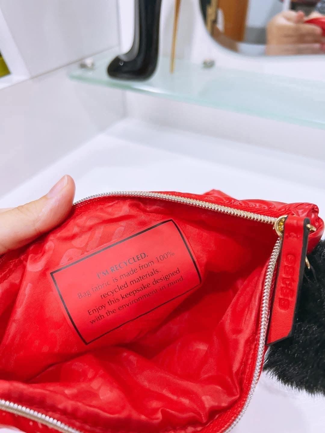 Estee Lauder Makeup Bag - Image 4